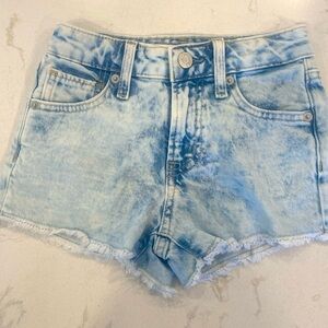 Gap, girl size 6, jean short